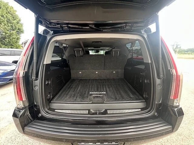 2015 Cadillac Escalade 4th Gen - Image 9 of 12