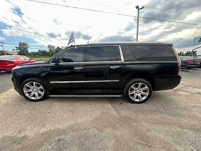2015 Cadillac Escalade 4th Gen - Image 10 of 12