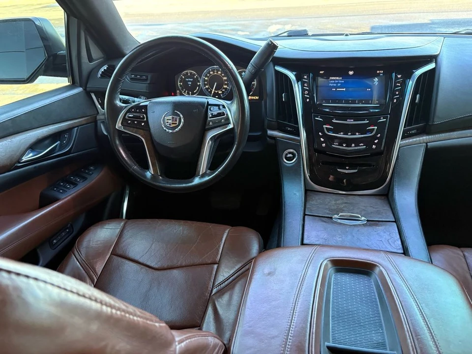 2015 Cadillac Escalade 4th Gen - Image 9 of 21