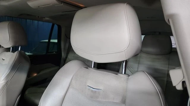 2015 Cadillac Escalade 4th Gen - Image 11 of 12