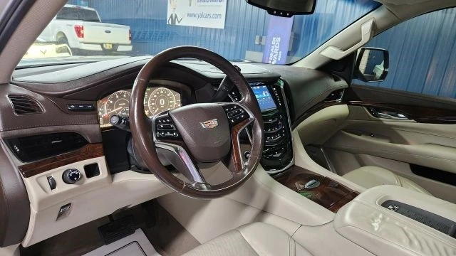 2015 Cadillac Escalade 4th Gen - Image 8 of 12