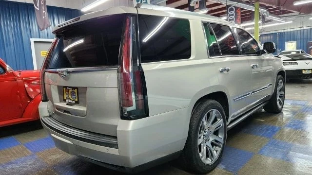 2015 Cadillac Escalade 4th Gen - Image 4 of 12