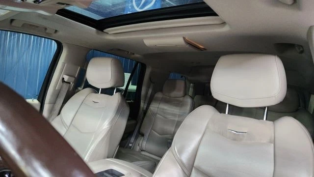 2015 Cadillac Escalade 4th Gen - Image 9 of 12