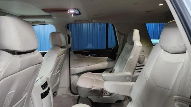 2015 Cadillac Escalade 4th Gen - Image 20 of 21