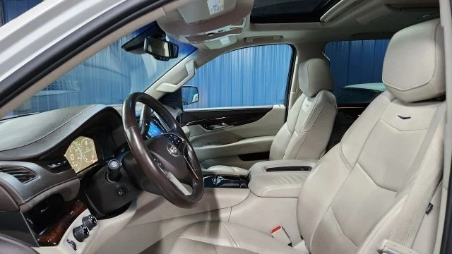 2015 Cadillac Escalade 4th Gen - Image 7 of 12