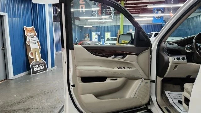 2015 Cadillac Escalade 4th Gen - Image 6 of 21