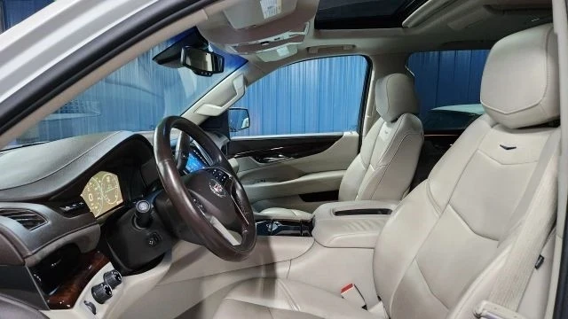 2015 Cadillac Escalade 4th Gen - Image 7 of 12