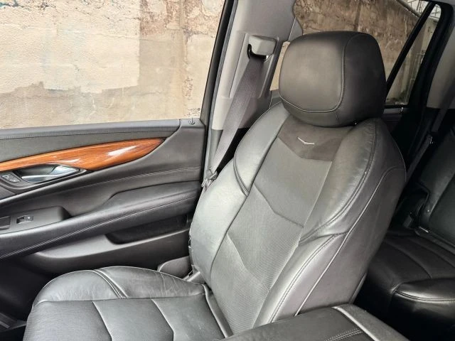 2015 Cadillac Escalade 4th Gen - Image 21 of 21