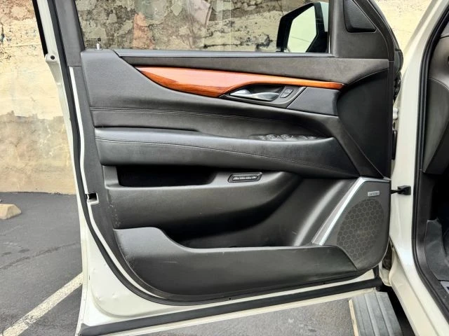 2015 Cadillac Escalade 4th Gen - Image 11 of 21