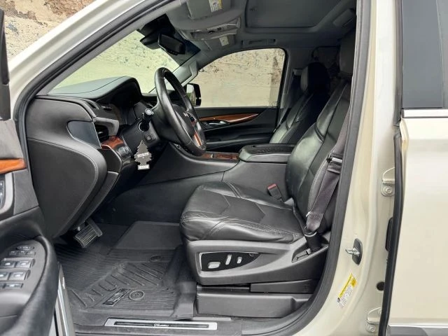2015 Cadillac Escalade 4th Gen - Image 15 of 21