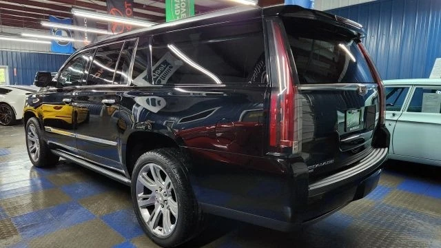 2015 Cadillac Escalade 4th Gen - Image 4 of 12