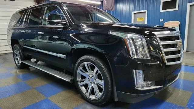 2015 Cadillac Escalade 4th Gen - Image 2 of 12