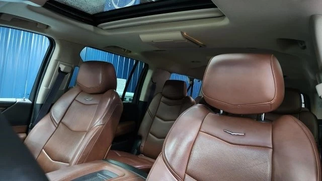 2015 Cadillac Escalade 4th Gen - Image 9 of 12
