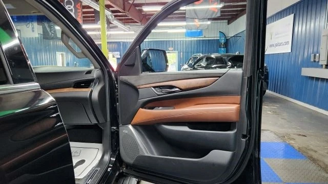 2015 Cadillac Escalade 4th Gen - Image 11 of 12