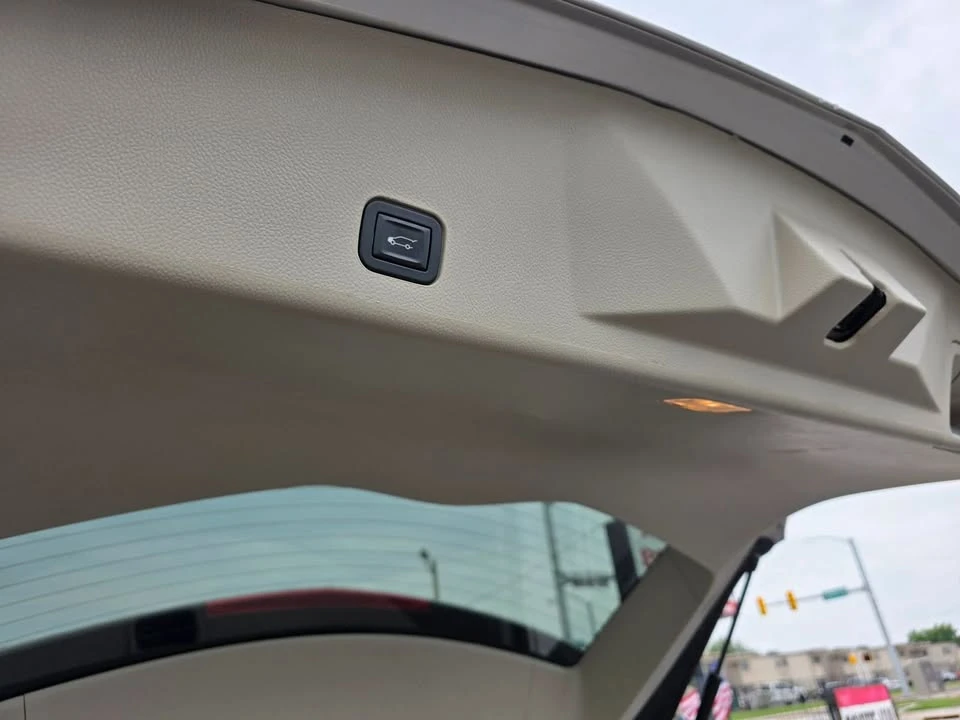 2015 Cadillac SRX - Image 9 of 20