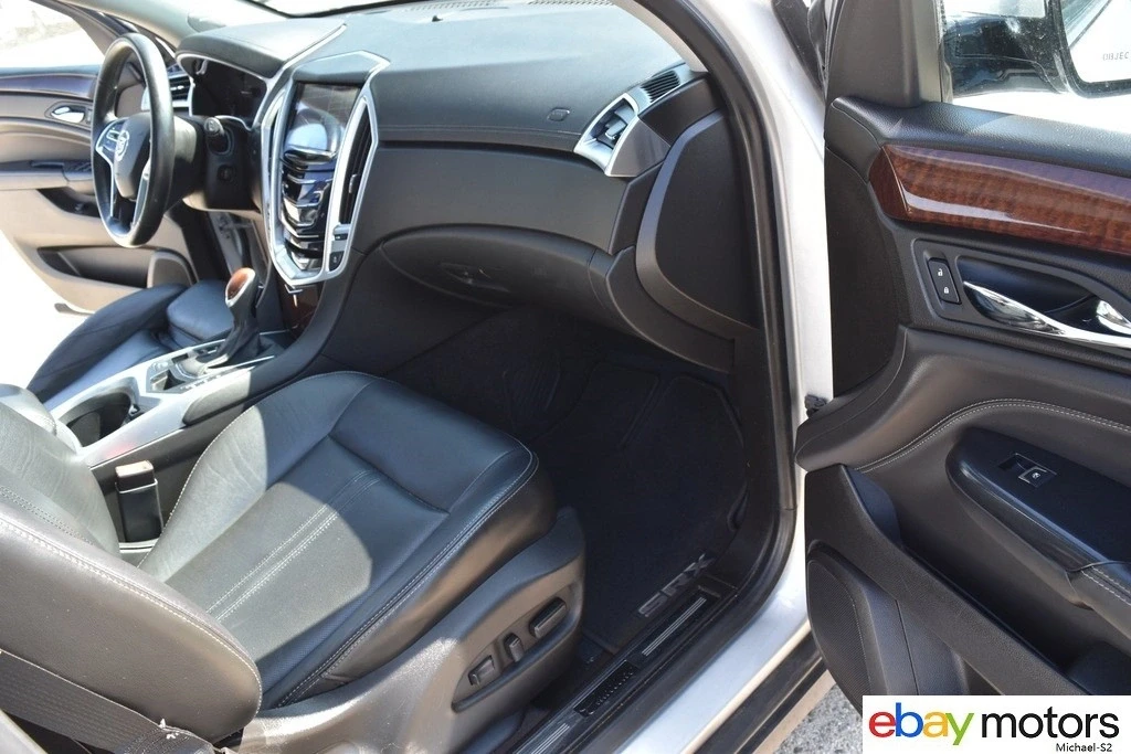 2015 Cadillac SRX - Image 16 of 21
