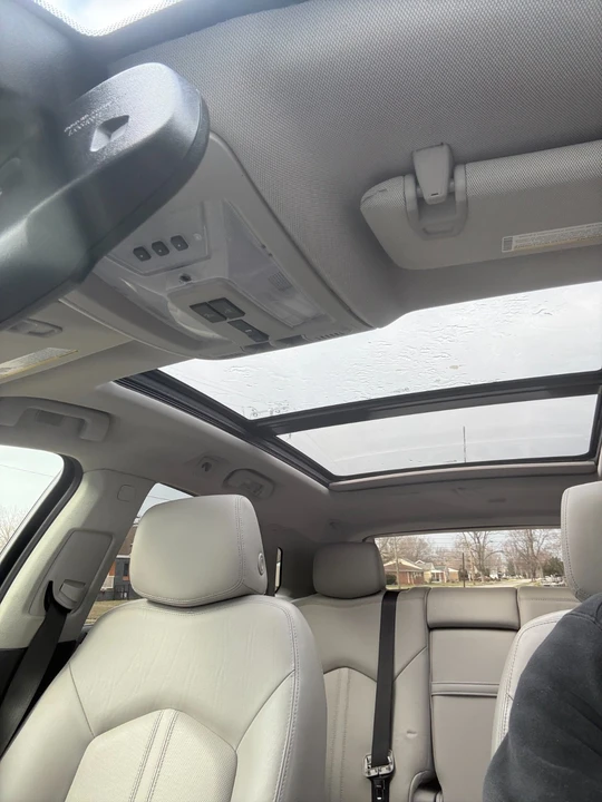 2015 Cadillac SRX - Image 17 of 18