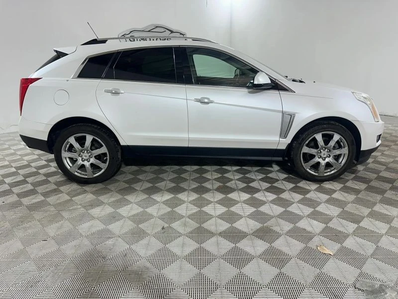 2015 Cadillac SRX - Image 8 of 12
