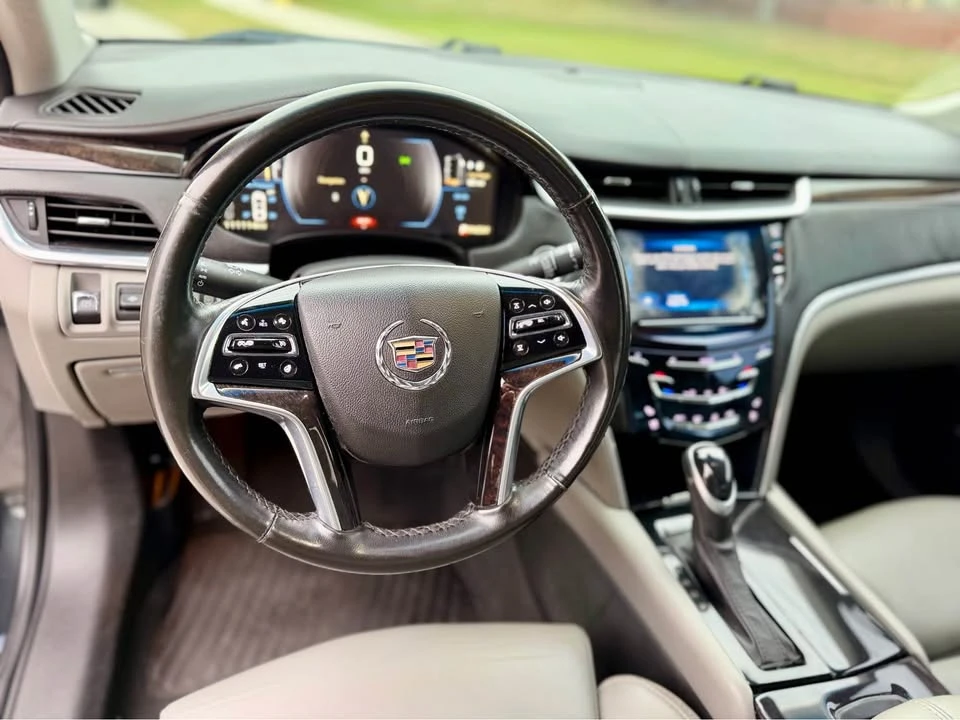 2015 Cadillac XTS - Image 10 of 17