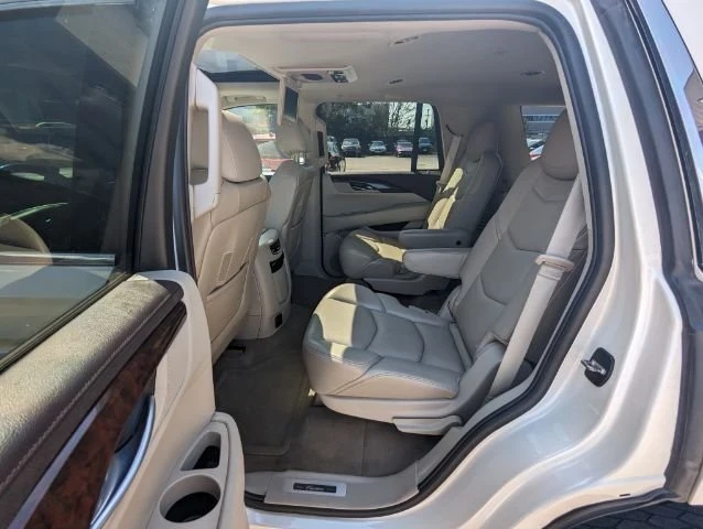 2015 Cadillac Escalade 4th Gen - Image 17 of 20