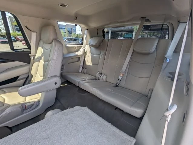 2015 Cadillac Escalade 4th Gen - Image 18 of 20