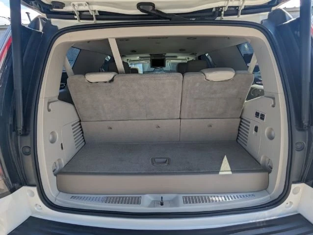 2015 Cadillac Escalade 4th Gen - Image 19 of 20