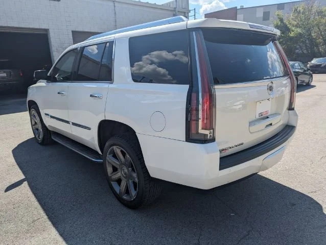 2015 Cadillac Escalade 4th Gen - Image 8 of 20
