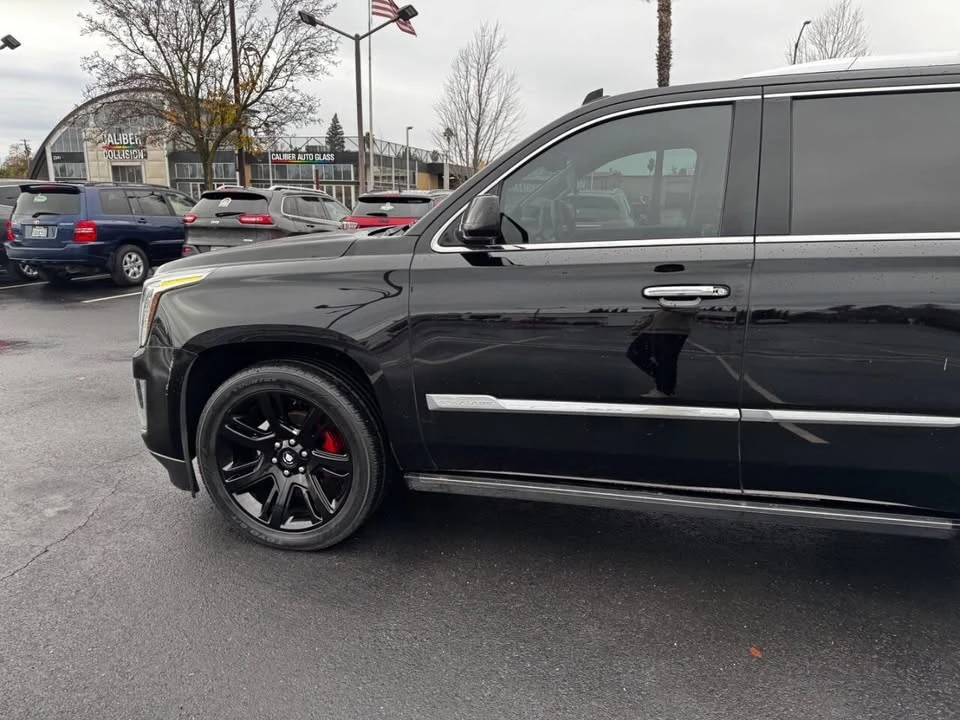 2015 Cadillac Escalade 4th Gen - Image 19 of 19