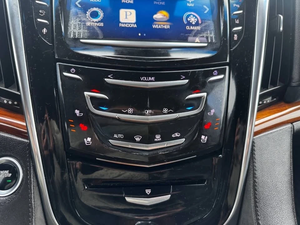 2015 Cadillac Escalade 4th Gen - Image 18 of 19