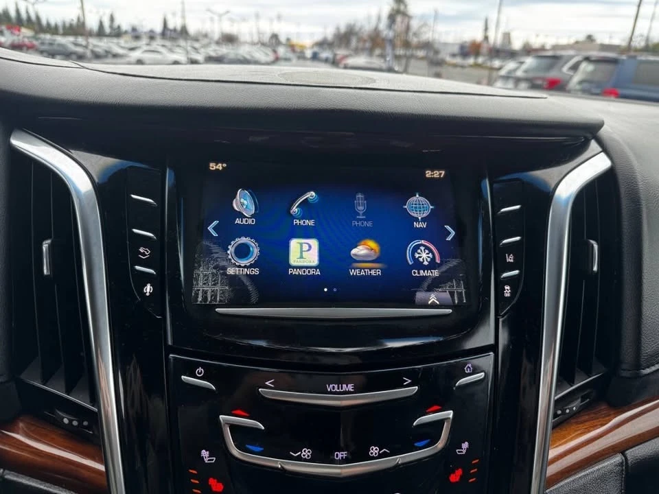 2015 Cadillac Escalade 4th Gen - Image 10 of 19
