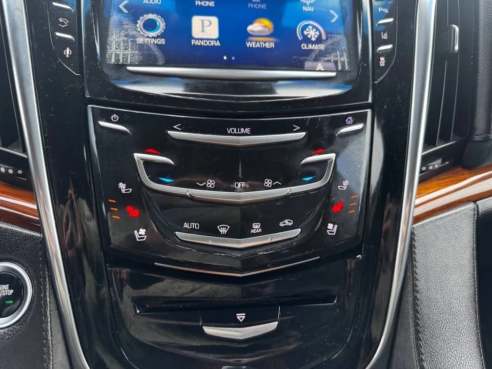 2015 Cadillac Escalade 4th Gen - Image 11 of 19
