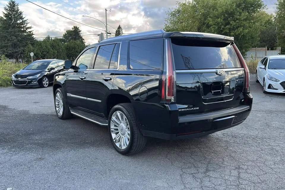 2015 Cadillac Escalade 4th Gen - Image 3 of 18