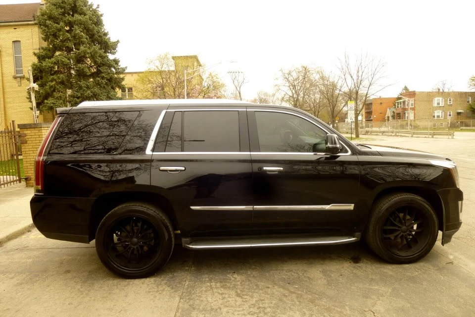 2015 Cadillac Escalade 4th Gen - Image 9 of 19