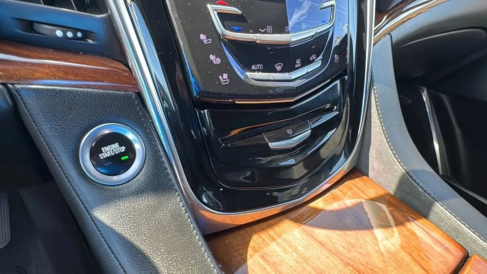 2015 Cadillac Escalade 4th Gen - Image 19 of 20