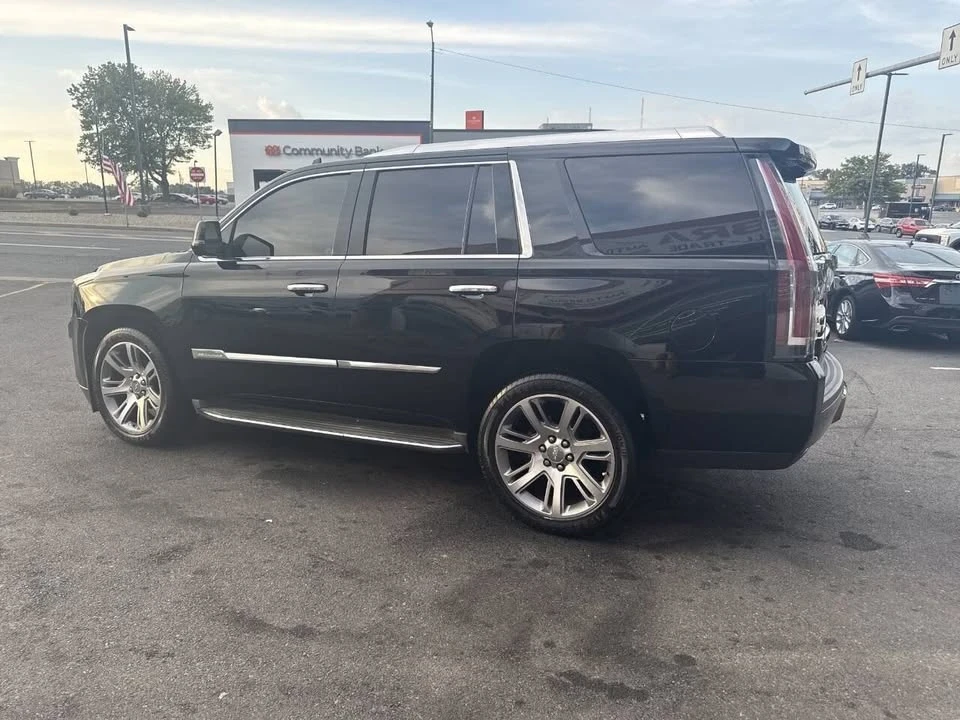2015 Cadillac Escalade 4th Gen - Image 19 of 19
