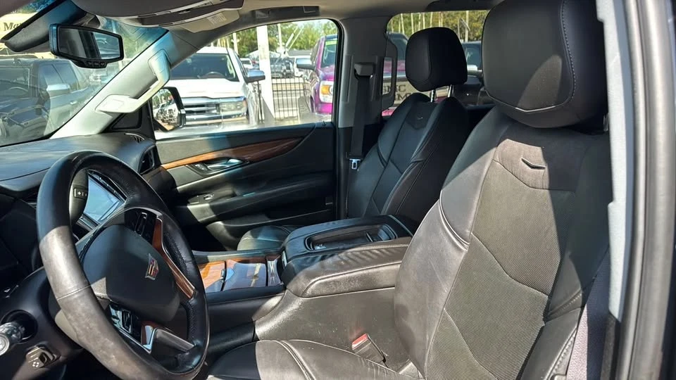 2015 Cadillac Escalade 4th Gen - Image 10 of 20