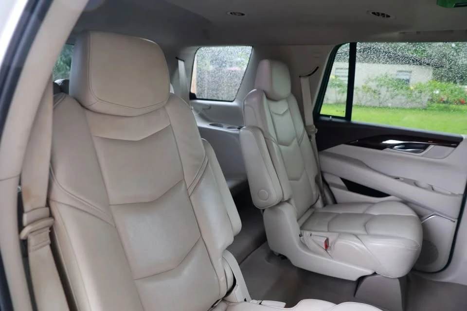 2015 Cadillac Escalade 4th Gen - Image 12 of 19