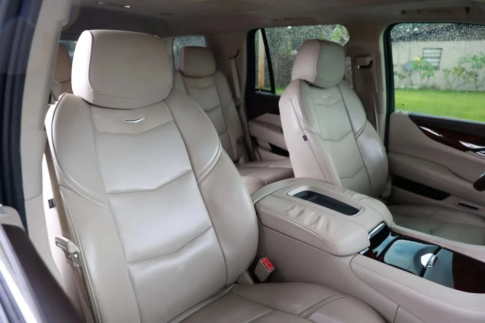 2015 Cadillac Escalade 4th Gen - Image 14 of 19