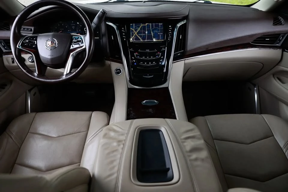 2015 Cadillac Escalade 4th Gen - Image 6 of 19