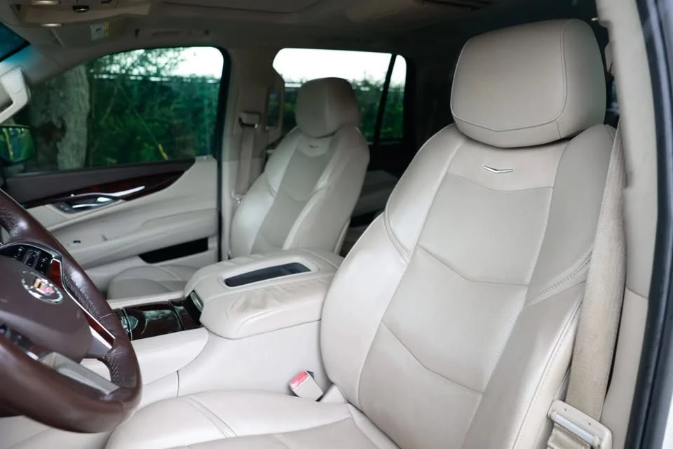 2015 Cadillac Escalade 4th Gen - Image 8 of 19
