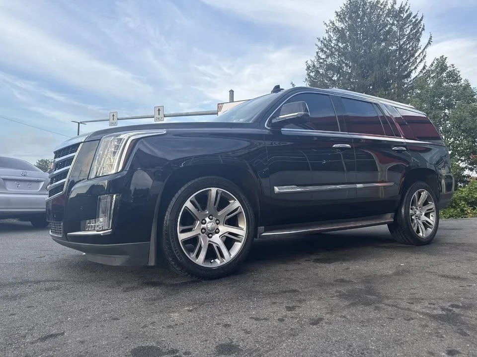 2015 Cadillac Escalade 4th Gen - Image 9 of 19