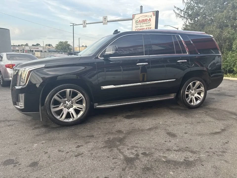 2015 Cadillac Escalade 4th Gen - Image 17 of 19