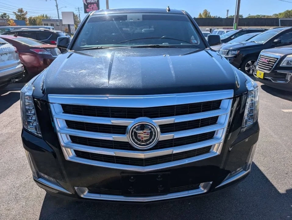 2015 Cadillac Escalade 4th Gen - Image 2 of 18