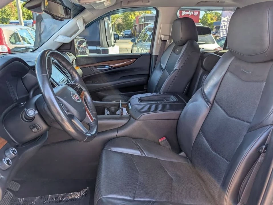 2015 Cadillac Escalade 4th Gen - Image 9 of 18