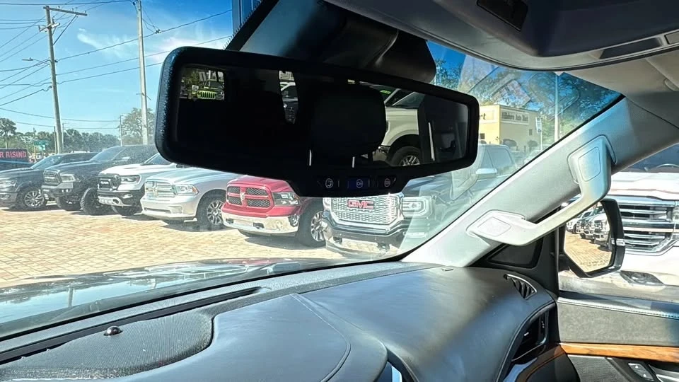 2015 Cadillac Escalade 4th Gen - Image 17 of 20