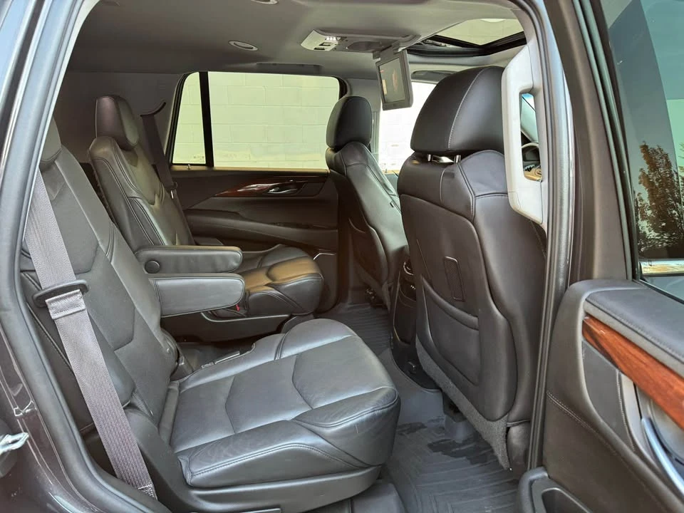 2015 Cadillac Escalade 4th Gen - Image 12 of 15