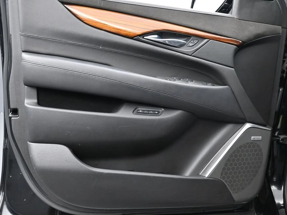 2015 Cadillac Escalade 4th Gen - Image 7 of 15