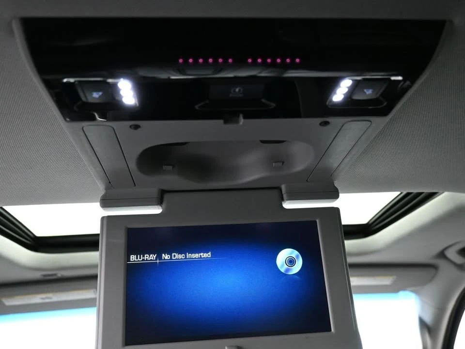 2015 Cadillac Escalade 4th Gen - Image 15 of 15