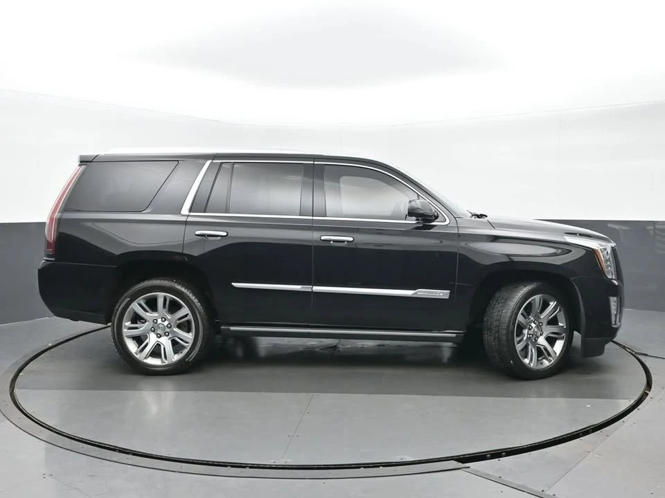 2015 Cadillac Escalade 4th Gen - Image 2 of 15