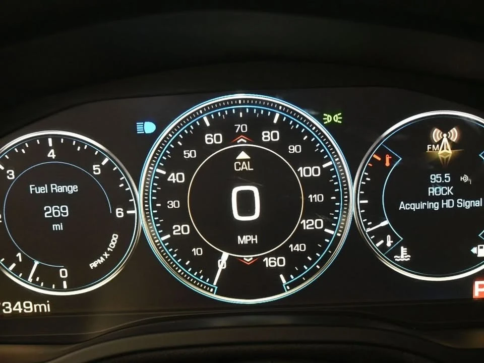 2015 Cadillac Escalade 4th Gen - Image 9 of 15